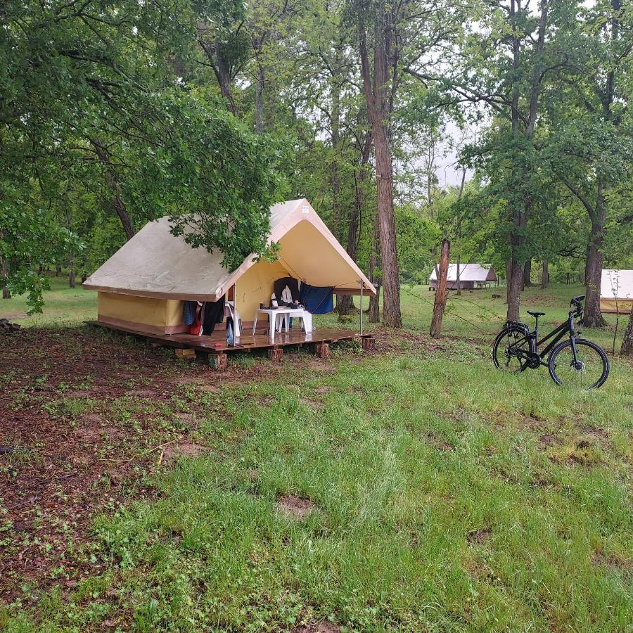 Camping Onlycamp Le Port Saint-Benoit-sur-Loire Luaran gambar